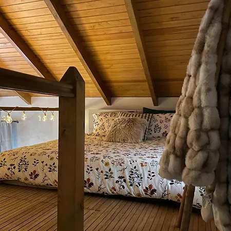 The House Feneos Chalet